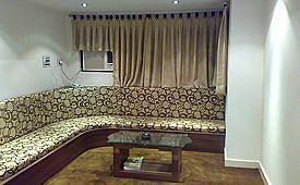 Embassy Hotel Surat Bagian luar foto